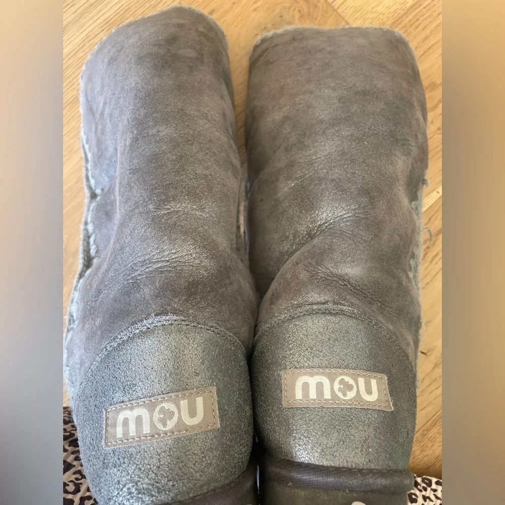 MOU Eskimo 40 tall grey suede boots